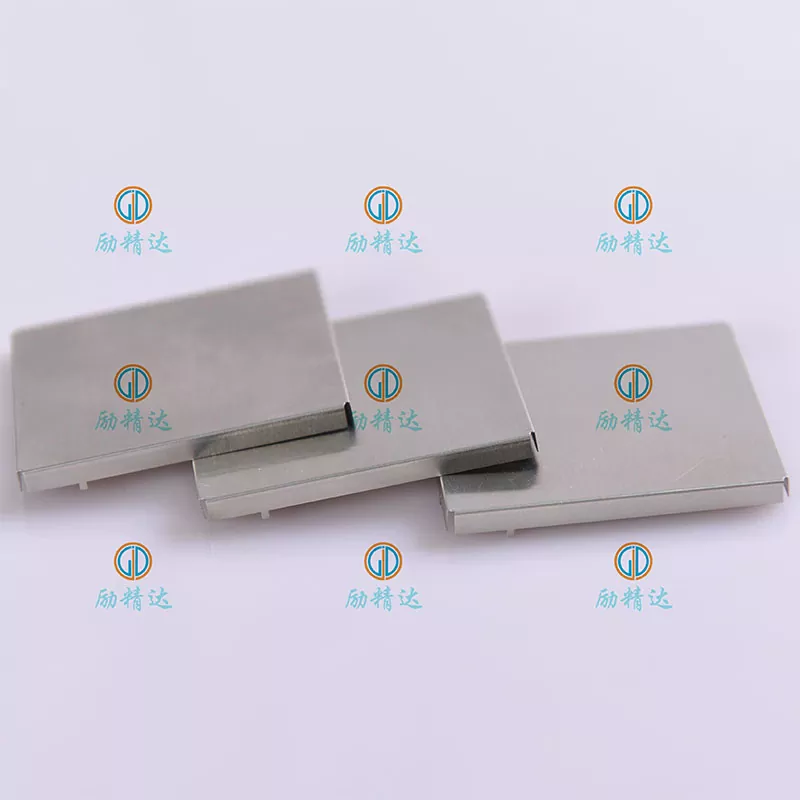 Boîtes de protection pour circuits imprimés à clipser avec anse